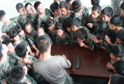 孩子參加浙江軍事夏令營(yíng)需要帶什么？