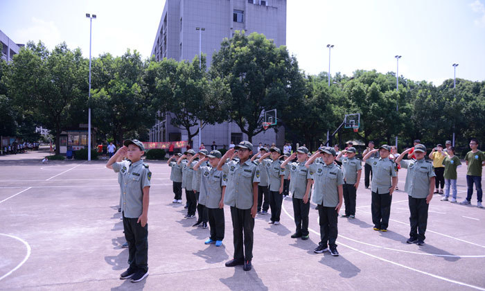 浙江7天軍事夏令營(yíng)費(fèi)用