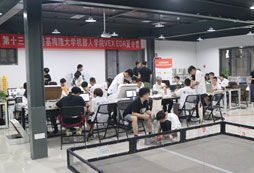 參加浙江夏令營(yíng)感受科技的魅力