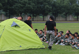 讓您的小孩遠(yuǎn)離網(wǎng)絡(luò)就在浙江軍事夏令營