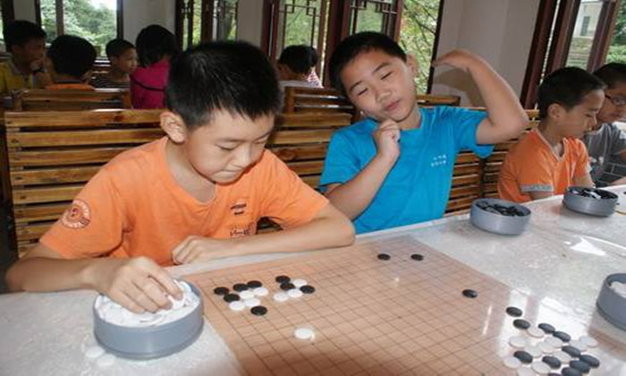 參加浙江國學(xué)夏令營讓孤僻的孩子學(xué)會交流！