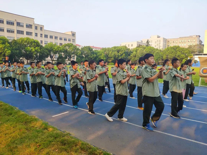 臨安軍訓(xùn)夏令營(yíng)
