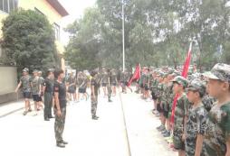 鄭州軍事夏令營(yíng)的食住標(biāo)準(zhǔn)是什么