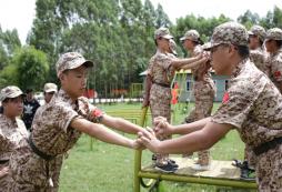  是什么讓眾多家長(zhǎng)選擇鄭州軍事夏令營(yíng)？