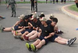 鄭州有30天的軍事夏令營嗎？
