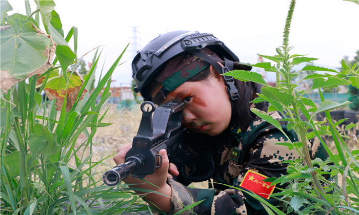 鄭州軍事夏令營(yíng).jpg