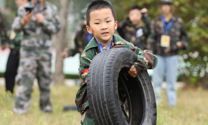 鄭州軍事夏令營(yíng).jpg