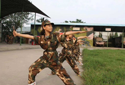 報(bào)名鄭州軍事夏令營(yíng)需要花費(fèi)多少錢