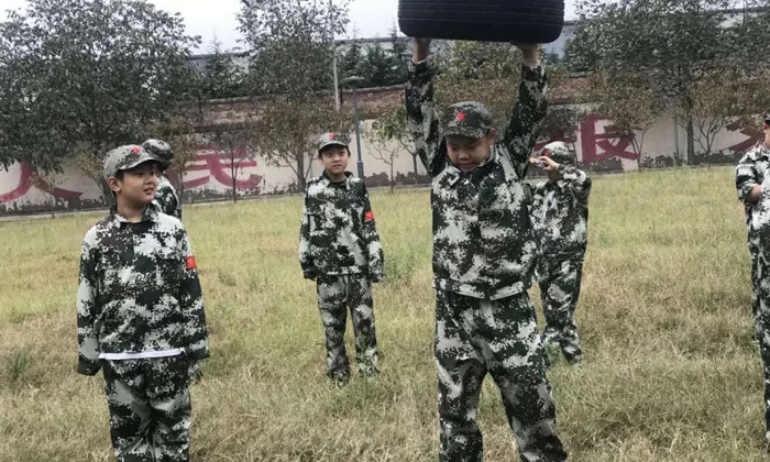 鄭州軍事夏令營(yíng)多少錢