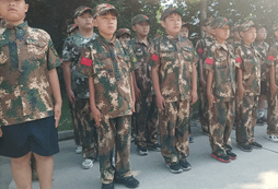 鄭州不錯(cuò)的軍事夏令營(yíng)