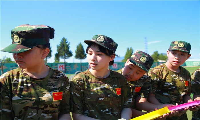 鄭州軍訓(xùn)夏令營(yíng)