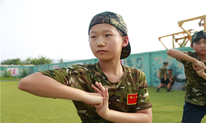 鄭州軍訓(xùn)夏令營有哪些