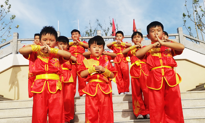 鄭州夏令營(yíng)哪家好