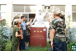 軍事夏令營(yíng)鄭州活動(dòng)帶孩子感受軍營(yíng)文化！