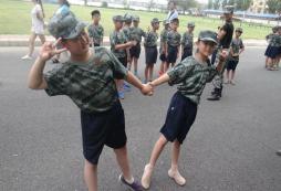 鄭州軍事夏令營招收多大年齡的孩子