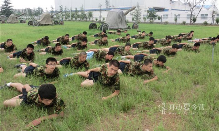 鄭州軍事夏令營(yíng)