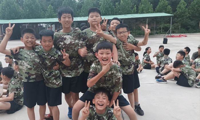 參加鄭州軍事夏令營(yíng)的收獲.gif