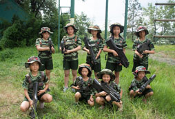 鄭州軍事夏令營(yíng)促進(jìn)青少年健康成長(zhǎng)