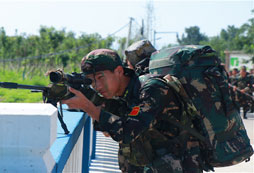 鄭州中學(xué)生軍事夏令營讓孩子暑假過得更有意義