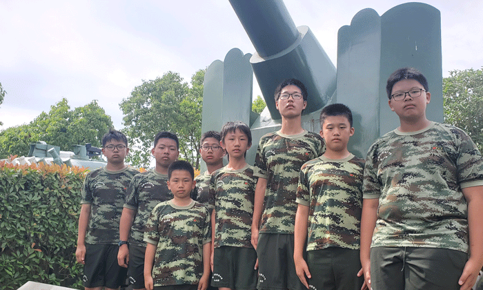 中學(xué)生軍訓(xùn)夏令營報名哪家好