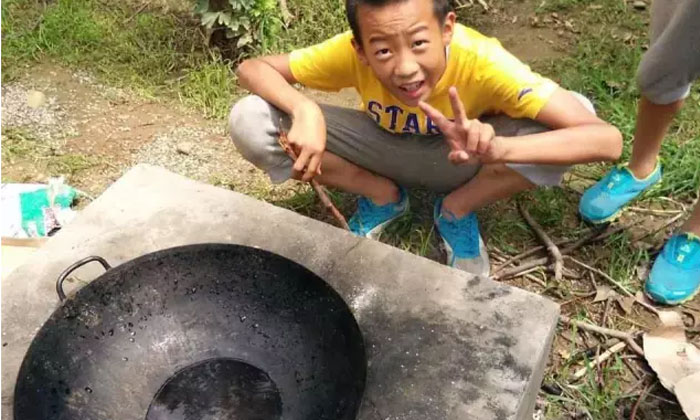 野外生存夏令營(yíng)對(duì)于中學(xué)生有什么幫助.jpg