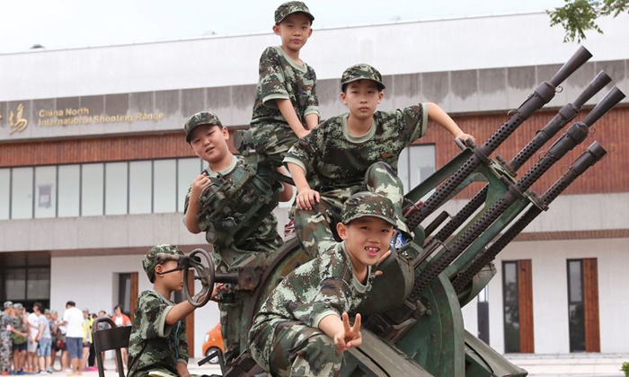 北京周邊軍事夏令營(yíng)