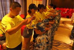 頒發(fā)獎(jiǎng)牌
