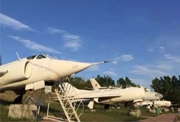 崢嶸年華軍事夏令營有哪些活動內(nèi)容？