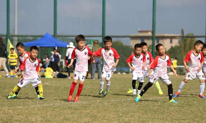 幼兒足球夏令營多少錢
