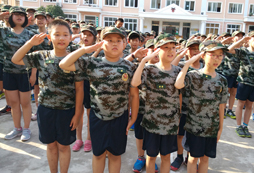 上海最好的青少年足球夏令營是哪個
