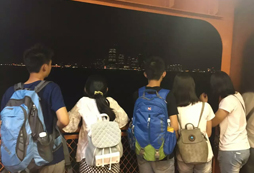 感受美國風(fēng)情