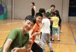 學(xué)員拔河比賽