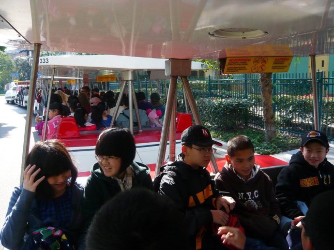 Ӣ2010f112s(gu)ɼΌW(xu)F(tun)