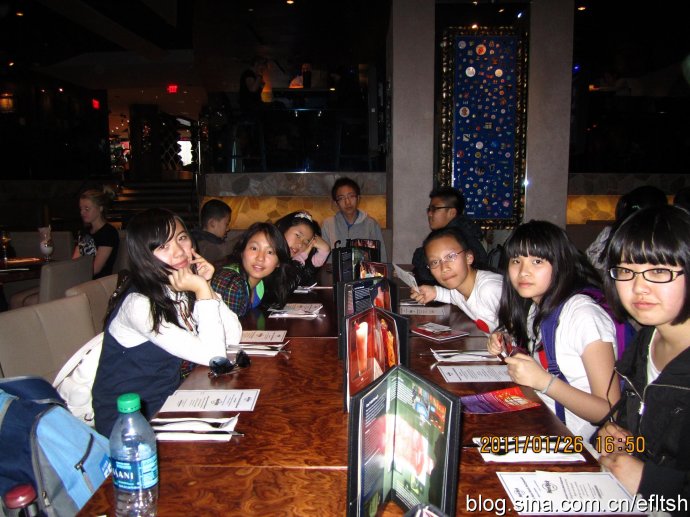 2011efӢںΌW(xu)(gu)ɼs111()